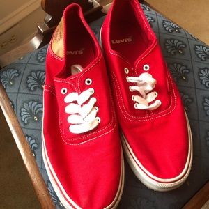 Levi jordy buck canvas with embossed heels